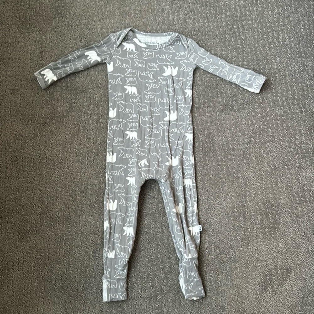 Gunamuna bamboo footie with zipper 6-9 month